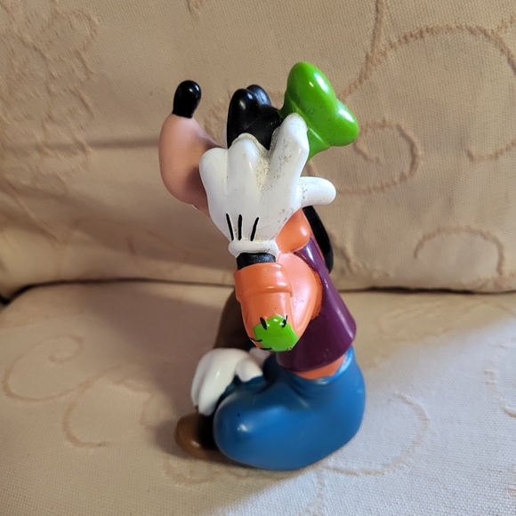 Vintage Disney Goofy Vinyl Plastic Figure Toy - Picture 2 of 5